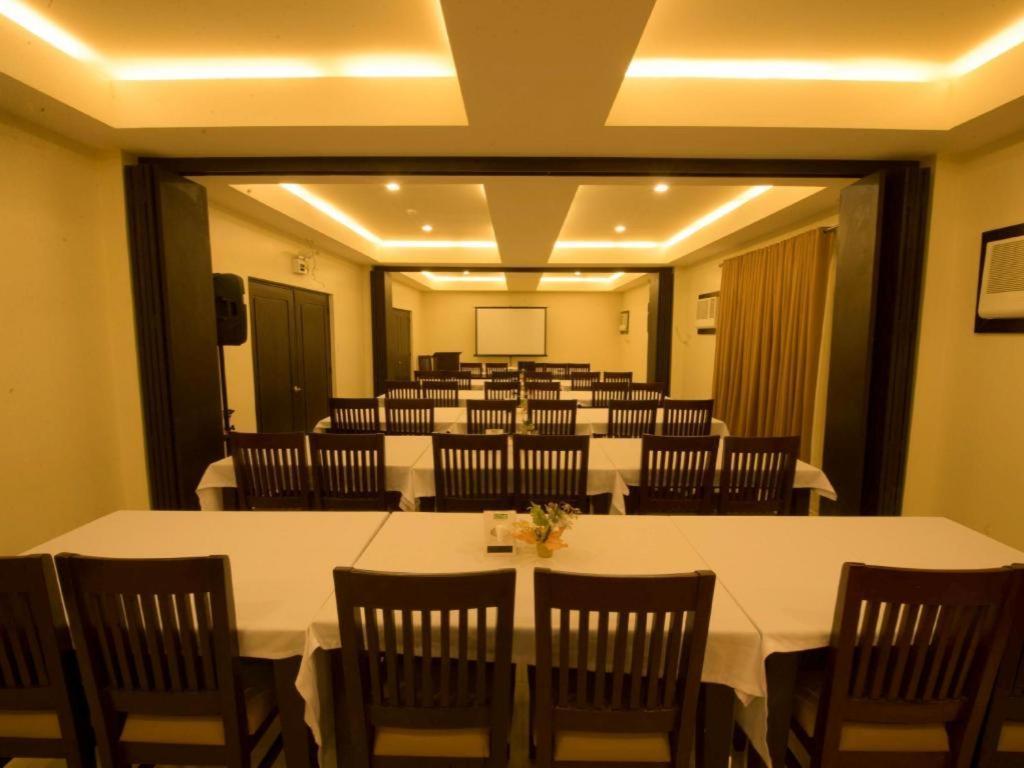 فندق أجنحة إنفينيتي Davao City المظهر الخارجي الصورة