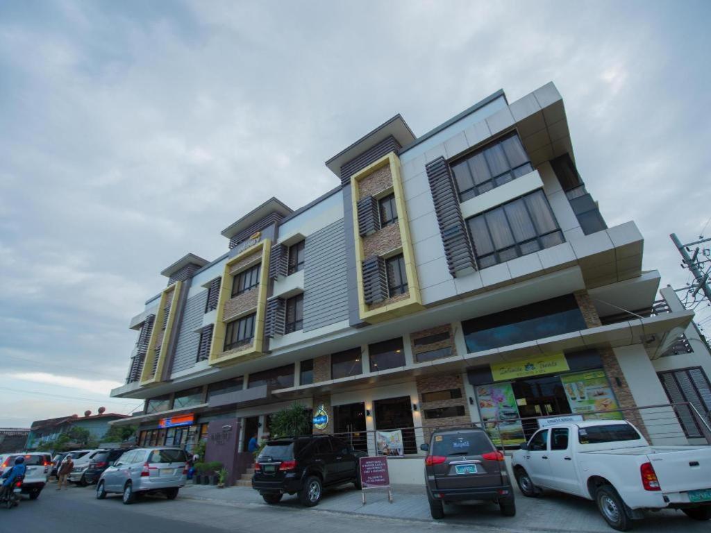 فندق أجنحة إنفينيتي Davao City المظهر الخارجي الصورة
