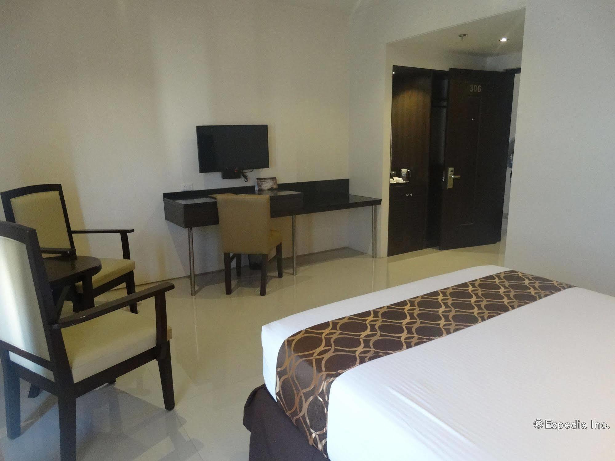 فندق أجنحة إنفينيتي Davao City المظهر الخارجي الصورة