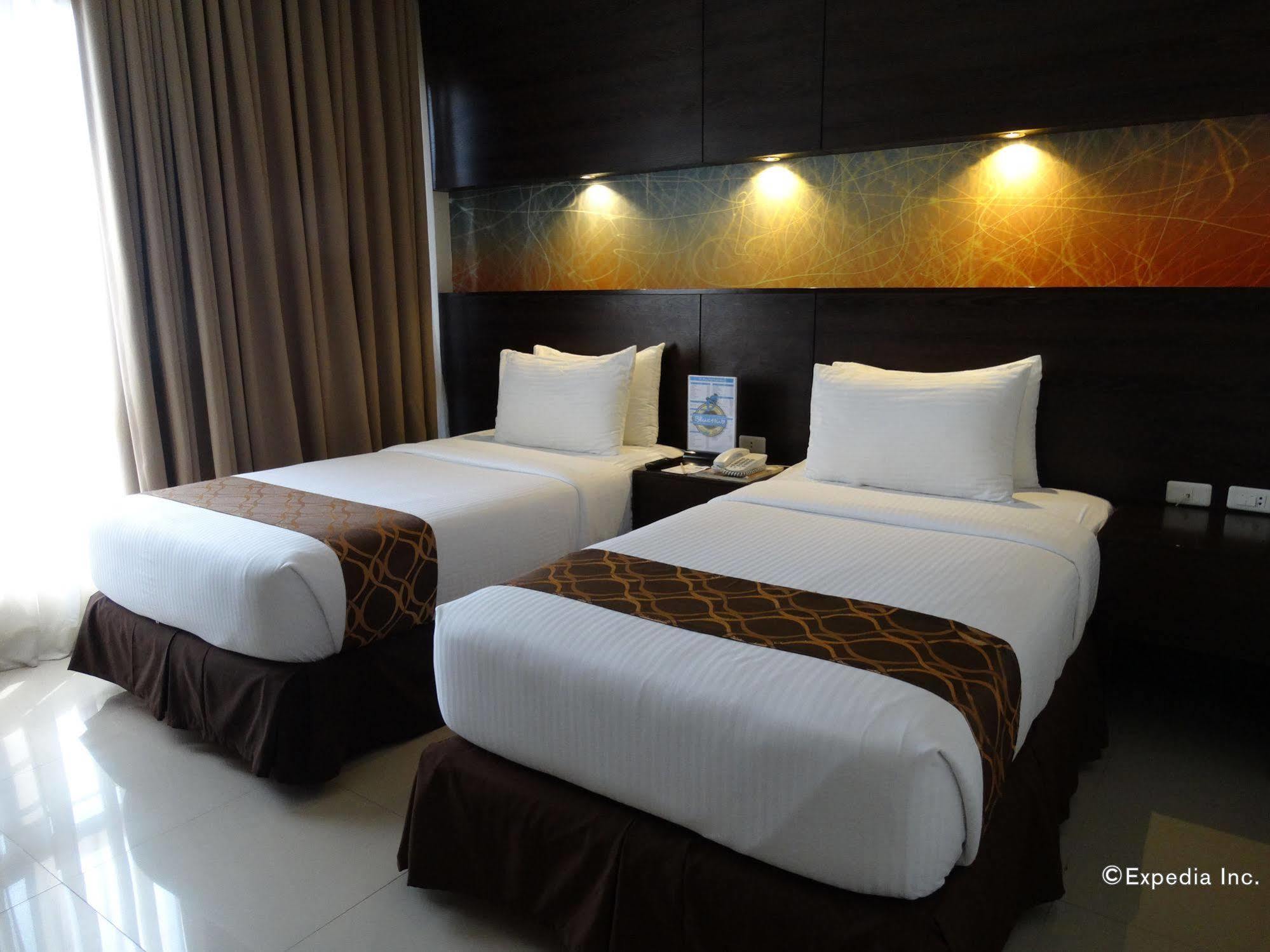 فندق أجنحة إنفينيتي Davao City المظهر الخارجي الصورة