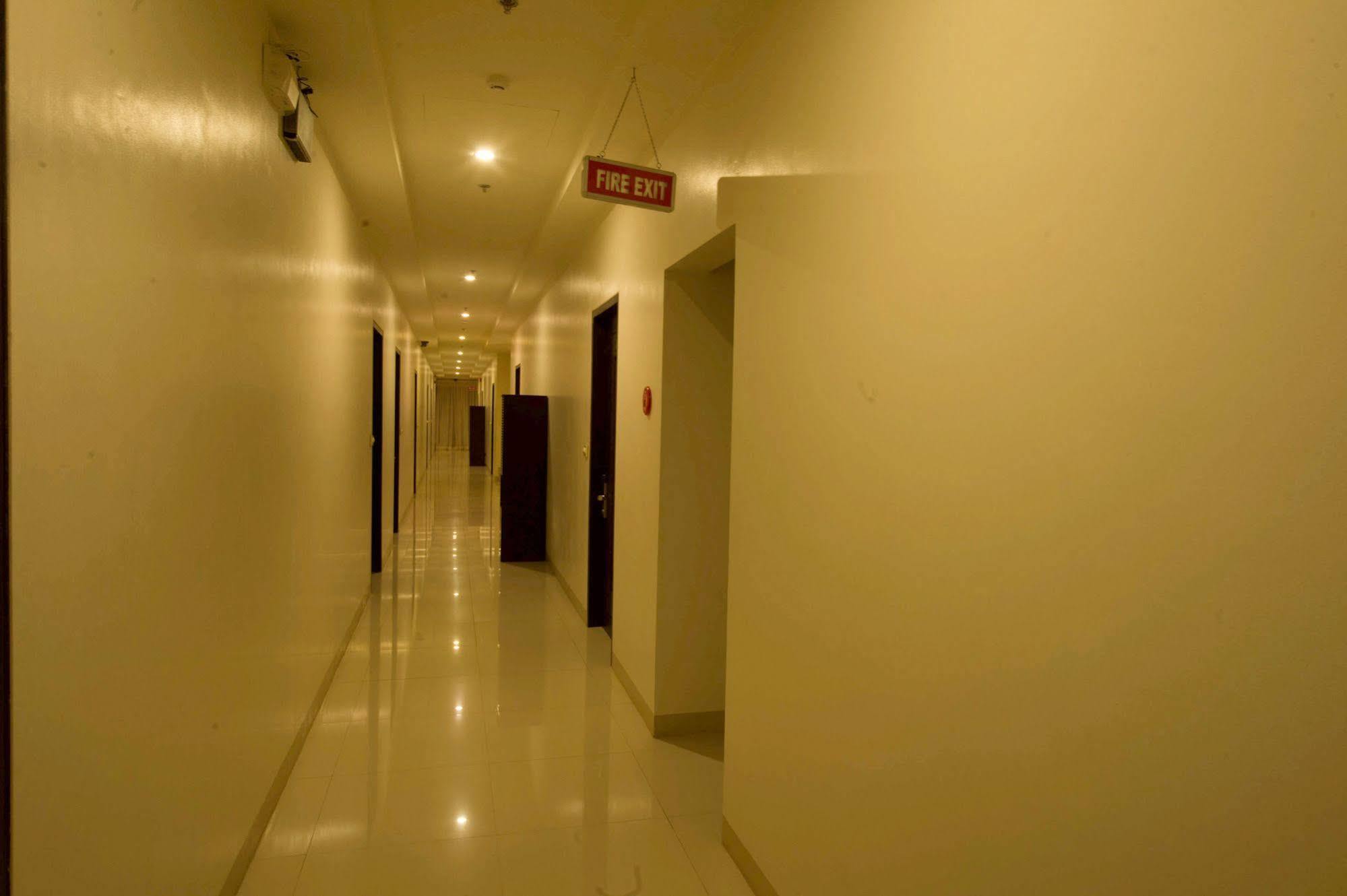 فندق أجنحة إنفينيتي Davao City المظهر الخارجي الصورة